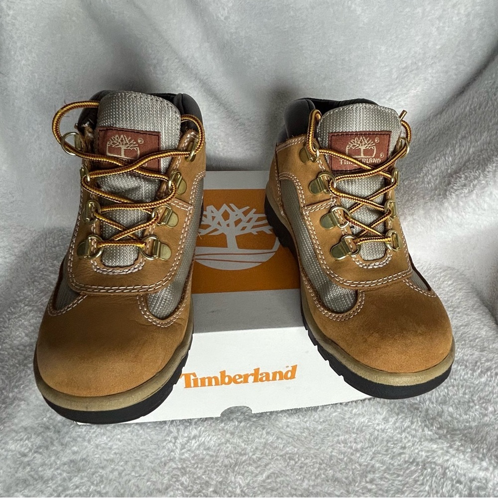 Timberland Chukka Field Boot | Boys sz 1 | Wheat nubuck | Like New - Picture 6 of 9